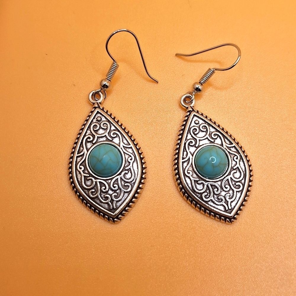 Silver turquoise Minimalist Earrings